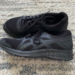 Womens Asics Jolt 2 - Worn Once!!